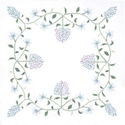 Trimits Kit de broderie au point de croix Nappe Comprend tissu imprimé, fils, aiguille et instructions, 80 x 80 cm, motif hortensia floral - Publicité Trimits Kit de broderie au point de croix Nappe Comprend tissu imprimé, fils, aiguille et instructions, 80 x 80 cm, motif hortensia floral - Publicité