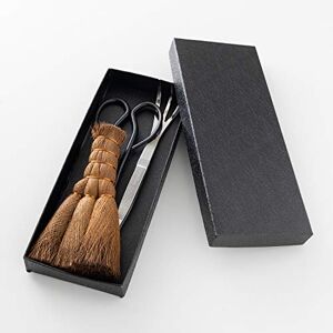 Wazakura Lot de 3 Outils de Jardinage pour Bonsaï Fabriqué au Japon, Ciseaux en Acier Carbon Noir avec Pincette Râteau en Acier Inoxydable et Balai, Kit pour Débutant, Modèle Satsuki - Publicité Wazakura Lot de 3 Outils de Jardinage pour Bonsaï Fabriqué au Japon, Ciseaux en Acier Carbon Noir avec Pincette Râteau en Acier Inoxydable et Balai, Kit pour Débutant, Modèle Satsuki - Publicité