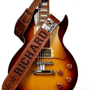 NGBEWU Sangle de guitare en cuir personnalisée Sangle ajustable sur mesure avec photo et texte imprimé pour guitares acoustiques, électriques et basse Cadeau personnalisé pour musiciens, hommes et petits - Publicité NGBEWU Sangle de guitare en cuir personnalisée Sangle ajustable sur mesure avec photo et texte imprimé pour guitares acoustiques, électriques et basse Cadeau personnalisé pour musiciens, hommes et petits - Publicité