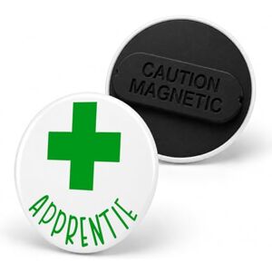 Badgmania Badge Magnétique 3.8cm Apprentie en Pharmacie Croix Verte Fond Blanc Identifiant Pharmacie - Publicité Badgmania Badge Magnétique 3.8cm Apprentie en Pharmacie Croix Verte Fond Blanc Identifiant Pharmacie - Publicité
