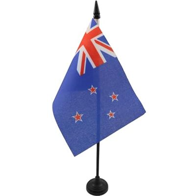 AZ FLAG Drapeau De Table Nouvelle-Zélande 15x10 cm Mini Drapeau Néo-Zélandais De Bureau 100% Polyester Avec Hampe De 25cm Et Socle En Plastique Noir - Publicité AZ FLAG Drapeau De Table Nouvelle-Zélande 15x10 cm Mini Drapeau Néo-Zélandais De Bureau 100% Polyester Avec Hampe De 25cm Et Socle En Plastique Noir - Publicité
