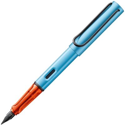 Lamy AL-star denim Stylo Plume avec grip ergonomique et plume acier en taille M corps en aluminium léger avec cartouche T 10 bleue Droitier - Publicité Lamy AL-star denim Stylo Plume avec grip ergonomique et plume acier en taille M corps en aluminium léger avec cartouche T 10 bleue Droitier - Publicité
