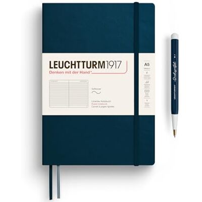 LEUCHTTURM1917 372206 Carnet de notes Medium (A5) 14,5 x 21 cm, Couverture souple, 123 pages numérotees, Deep Sea, ligné - Publicité LEUCHTTURM1917 372206 Carnet de notes Medium (A5) 14,5 x 21 cm, Couverture souple, 123 pages numérotees, Deep Sea, ligné - Publicité