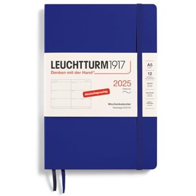 LEUCHTTURM1917 370570 Agenda semainier 2025, moyen, format A5, couverture souple, encre en allemand - Publicité LEUCHTTURM1917 370570 Agenda semainier 2025, moyen, format A5, couverture souple, encre en allemand - Publicité
