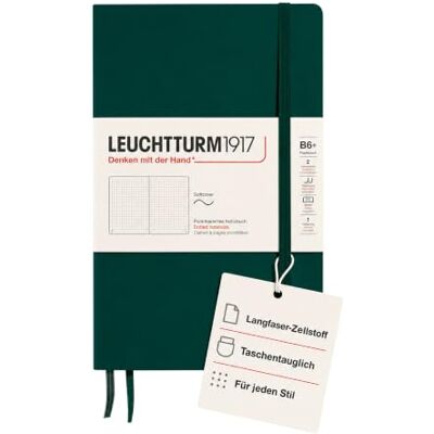 LEUCHTTURM1917 370318 Carnet Paperback (B6+), Couverture souple, 123 pages numérotées, Forest Green, pointillé - Publicité LEUCHTTURM1917 370318 Carnet Paperback (B6+), Couverture souple, 123 pages numérotées, Forest Green, pointillé - Publicité