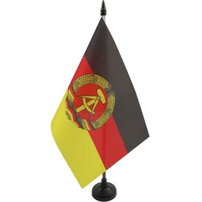 AZ FLAG Drapeau de Table Allemagne de l'Est 21x14 cm Socle Plastique Usage intérieur Drapeau de bureau allemand Deutsche Demokratische Republik finition cousue et bords renforcés polyester 100D - Publicité AZ FLAG Drapeau de Table Allemagne de l'Est 21x14 cm Socle Plastique Usage intérieur Drapeau de bureau allemand Deutsche Demokratische Republik finition cousue et bords renforcés polyester 100D - Publicité