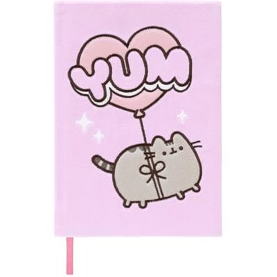 Grupo Erik Carnet A5 Pusheen Moments Couverture Peluche - Publicité Grupo Erik Carnet A5 Pusheen Moments Couverture Peluche - Publicité