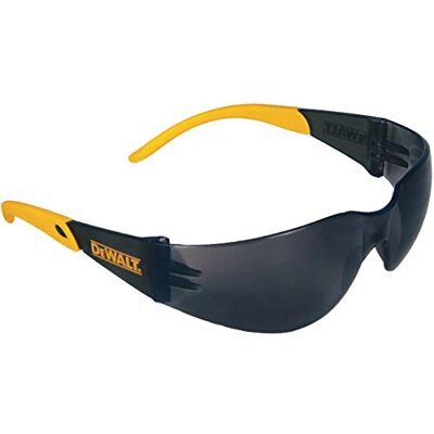 DeWalt Lunettes de sécurité à verres fumés en polycarbonate - Publicité DeWalt Lunettes de sécurité à verres fumés en polycarbonate - Publicité