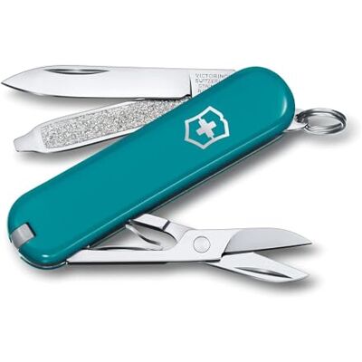 Victorinox Classic SD, Couteau de Poche Suisse, Multifonction, Léger, 7 Fonctions, Petite lame, Lime à ongles, Tournevis 2,5 mm - Publicité Victorinox Classic SD, Couteau de Poche Suisse, Multifonction, Léger, 7 Fonctions, Petite lame, Lime à ongles, Tournevis 2,5 mm - Publicité