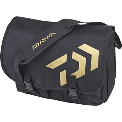 Daiwa Musette Taille M Black-Gold 33x45x17cm 650g MMBG - Publicité Daiwa Musette Taille M Black-Gold 33x45x17cm 650g MMBG - Publicité