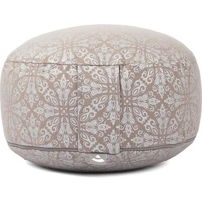 Bodhi Coussin de méditation RONDO Housse amovible 100% coton Rembourrage bio en épeautre Hauteur 14-20 cm Sangle de transport pratique Collection Maharaja (RAJA/taupe-argent) - Publicité Bodhi Coussin de méditation RONDO Housse amovible 100% coton Rembourrage bio en épeautre Hauteur 14-20 cm Sangle de transport pratique Collection Maharaja (RAJA/taupe-argent) - Publicité