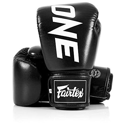 Fairtex BGV1 ONE Gants de boxe thaïlandaise (noir, 340,2 g) - Publicité Fairtex BGV1 ONE Gants de boxe thaïlandaise (noir, 340,2 g) - Publicité