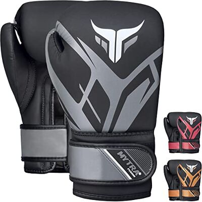 Mytra Fusion Gants de boxe pour enfants Gants de boxe junior avec paume ventilée MMA, Muay Thai, sparring, combat, gants de frappe (Black/Grey, 4-oz) - Publicité Mytra Fusion Gants de boxe pour enfants Gants de boxe junior avec paume ventilée MMA, Muay Thai, sparring, combat, gants de frappe (Black/Grey, 4-oz) - Publicité
