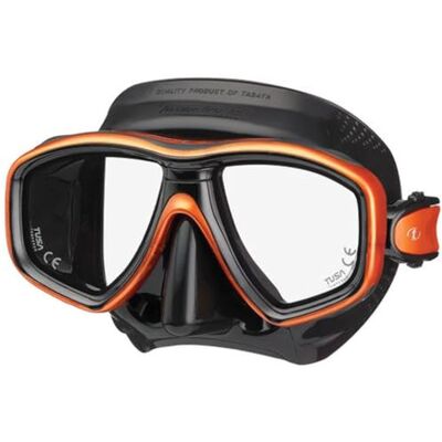 Tusa M-212 CEOS Clear Skirt Scuba Masque de plongée - Publicité Tusa M-212 CEOS Clear Skirt Scuba Masque de plongée - Publicité