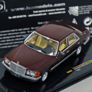 Ixo 1/43 Scale CLC201 Mercedes Benz 500 SE W126 1980 Dark red - Publicité Ixo 1/43 Scale CLC201 Mercedes Benz 500 SE W126 1980 Dark red - Publicité