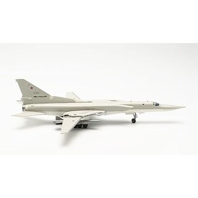 Herpa Maquette Avion Russian Air Force Tupolev TU-22M3 Backfire, Dyagilevo Air Base – RF-34075/24 Red, echelle 1/200, Model, pièce de Collection, d'avion avec Support, Figurine Metal - Publicité Herpa Maquette Avion Russian Air Force Tupolev TU-22M3 Backfire, Dyagilevo Air Base – RF-34075/24 Red, echelle 1/200, Model, pièce de Collection, d'avion avec Support, Figurine Metal - Publicité