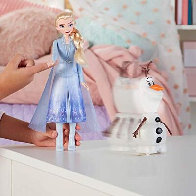 La Reine des Neiges 2 Poupées Princesse Disney Elsa 29 cm et Olaf 18 cm électroniques E5508EU4 - Publicité La Reine des Neiges 2 Poupées Princesse Disney Elsa 29 cm et Olaf 18 cm électroniques E5508EU4 - Publicité
