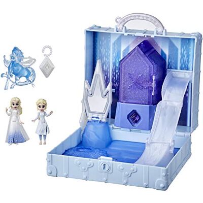 Disney La Reine des Neiges 2 Pop Up Ahtohallan Aventure Kit de Jeu avec poignée + 2 poupées Elsa Jouet pour Enfants - Publicité Disney La Reine des Neiges 2 Pop Up Ahtohallan Aventure Kit de Jeu avec poignée + 2 poupées Elsa Jouet pour Enfants - Publicité