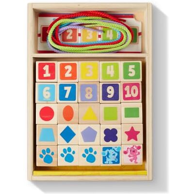 Melissa & Doug Blue’s Clues & You! Billes de laçage, Perles à Enfiler en Bois, 25 Perles et 4 Cordons, Jouets en Bois, Jouets d'éveil, Jouet Montessori, 3+, Cadeau pour garçon ou Fille - Publicité Melissa & Doug Blue’s Clues & You! Billes de laçage, Perles à Enfiler en Bois, 25 Perles et 4 Cordons, Jouets en Bois, Jouets d'éveil, Jouet Montessori, 3+, Cadeau pour garçon ou Fille - Publicité