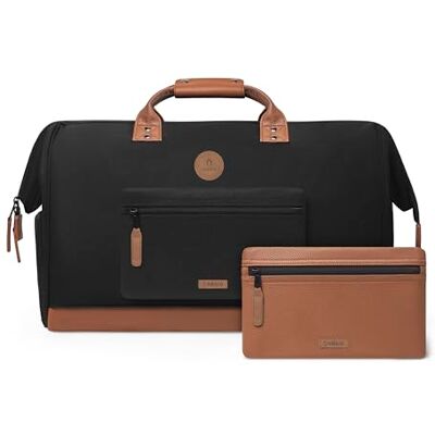 Cabaïa CABAIA Sac de Voyage Duffle Adventurer 40L Compatible Bagage Cabine 45x30x29 Déperlant & Certifié Vegan 2 Poches Compartiment à Chaussures Sac Week-End, Sac de Sport Noir - Publicité Cabaïa CABAIA Sac de Voyage Duffle Adventurer 40L Compatible Bagage Cabine 45x30x29 Déperlant & Certifié Vegan 2 Poches Compartiment à Chaussures Sac Week-End, Sac de Sport Noir - Publicité