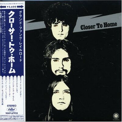 Closer to Home - Publicité Closer to Home - Publicité