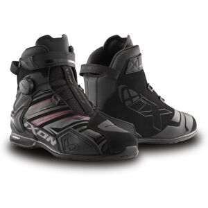 Baskets Moto Ixon BULL 2 WATERPROOF ULTRA Anthracite/Rouge - Publicité Baskets Moto Ixon BULL 2 WATERPROOF ULTRA Anthracite/Rouge - Publicité