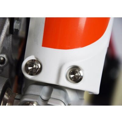 Vis protection de fourche Scar Titanium HEX HONDA 6x M6 x 11 Titane - Publicité Vis protection de fourche Scar Titanium HEX HONDA 6x M6 x 11 Titane - Publicité