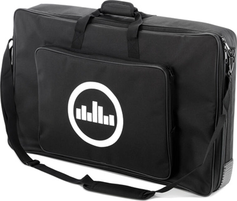 Trio 28 Softcase Noir