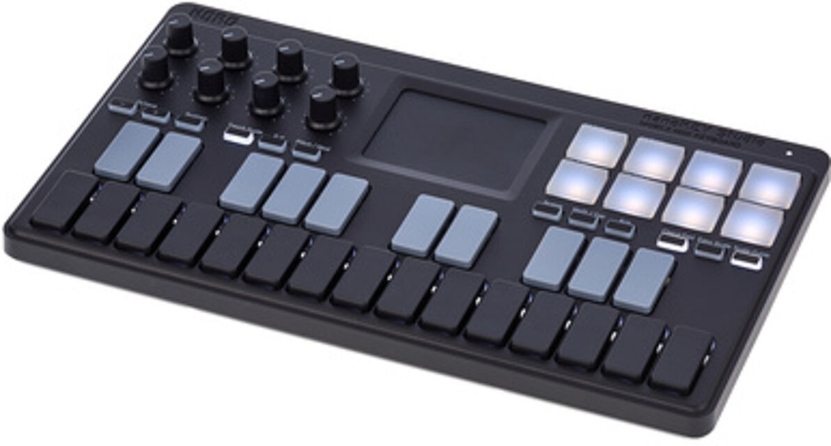 nanoKEY Studio