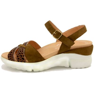 Σανδάλια με πλατφόρμα Piesanto 200879 Brown 37 Σανδάλια με πλατφόρμα Piesanto 200879 Brown 37