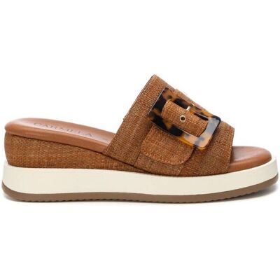 Σανδάλια με πλατφόρμα Carmela 16222802 Brown 36 Σανδάλια με πλατφόρμα Carmela 16222802 Brown 36
