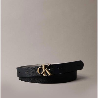 Calvin Klein Jeans γυναικεία δερμάτινη ζώνη διπλής όψης με μεταλλικό monogram - LV04F7044G Μαύρο 95cm Calvin Klein Jeans γυναικεία δερμάτινη ζώνη διπλής όψης με μεταλλικό monogram - LV04F7044G Μαύρο 95cm