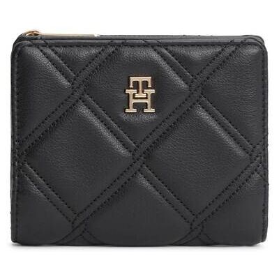 Tommy Hilfiger γυναικείο πορτοφόλι με μεταλλικό monogram - AW0AW18701 Μαύρο ONE SIZE Tommy Hilfiger γυναικείο πορτοφόλι με μεταλλικό monogram - AW0AW18701 Μαύρο ONE SIZE