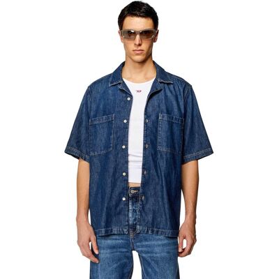 Diesel ανδρικό denim πουκάμισο με κοντό μανίκι Regular Fit "D-Paroshort" - W24A03534068KD Μπλε L Diesel ανδρικό denim πουκάμισο με κοντό μανίκι Regular Fit "D-Paroshort" - W24A03534068KD Μπλε L