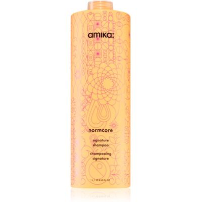 amika Normcore Signature Shampoo απαλό σαμπουάν για όλους τους τύπους μαλλιών 1000 ml amika Normcore Signature Shampoo απαλό σαμπουάν για όλους τους τύπους μαλλιών 1000 ml