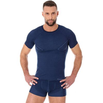 Férfi póló Brubeck Active Wool rövid ujjú, antiallergén, antibakteriális, kétrétegű, varrás nélküli tengerészkék M Férfi póló Brubeck Active Wool rövid ujjú, antiallergén, antibakteriális, kétrétegű, varrás nélküli tengerészkék M