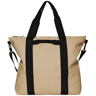 Rains Tote Bag Sand Unisex - Hátizsákok és táskák Rains - Világosbarna - 14150-24-One-size - Size: One size Világosbarna One size unisex Rains Tote Bag Sand Unisex - Hátizsákok és táskák Rains - Világosbarna - 14150-24-One-size - Size: One size Világosbarna One size unisex