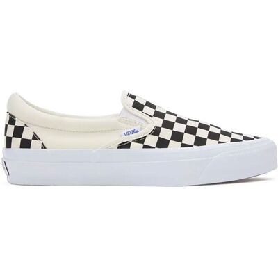 Vans Slip-On Reissue 98 LX Black/Off White Férfiak - Teniszcipők Vans - Fekete - VN000CSE2BO-9 - Size: 9 Fekete 9 male Vans Slip-On Reissue 98 LX Black/Off White Férfiak - Teniszcipők Vans - Fekete - VN000CSE2BO-9 - Size: 9 Fekete 9 male