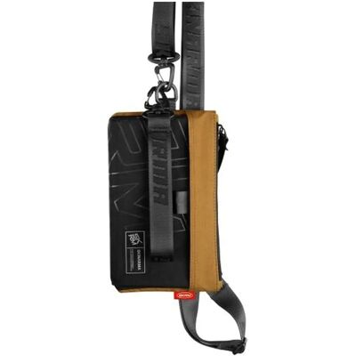 SKINARMA Telefon tartó táska övtáska barna fekete SP113435 SKINARMA Telefon tartó táska övtáska barna fekete SP113435