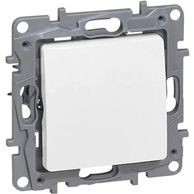 LEGRAND Niloé egypólusú kapcsoló körömmel fehér 764500 LEGRAND Niloé egypólusú kapcsoló körömmel fehér 764500