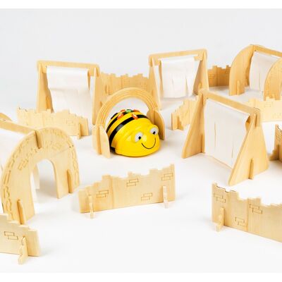 TTS Bee-Bot / Blue-Bot Fa akadálypálya TTS Bee-Bot / Blue-Bot Fa akadálypálya