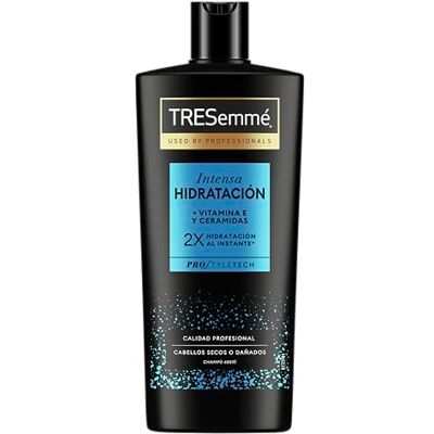TRESemmé Intensive Feuchtigkeitsspendendes Shampoo, 685 ml TRESemmé Intensive Feuchtigkeitsspendendes Shampoo, 685 ml