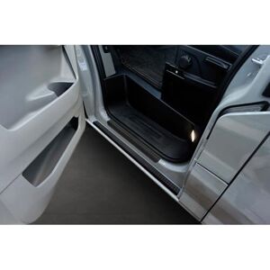 Avisa Aluminium untere Einstiegsleisten kompatibel mit Ford Transit Custom (V710) & Tourneo Custom (V710) 2023- 'Riffled Plate' 2-teilig Schwarz Avisa Aluminium untere Einstiegsleisten kompatibel mit Ford Transit Custom (V710) & Tourneo Custom (V710) 2023- 'Riffled Plate' 2-teilig Schwarz