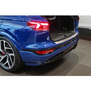 Avisa Edelstahl Heckstoßstangenschutz kompatibel mit Audi Q6 e-tron (GFB) 2024- 'Shadow Premium', Silber Avisa Edelstahl Heckstoßstangenschutz kompatibel mit Audi Q6 e-tron (GFB) 2024- 'Shadow Premium', Silber