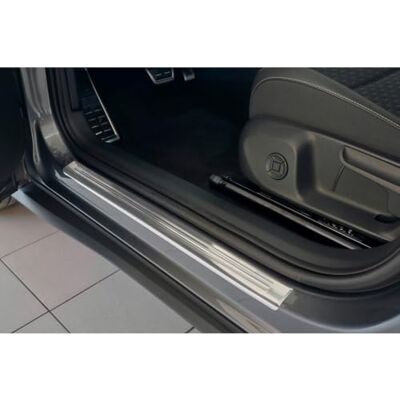 Avisa Edelstahl Einstiegsleisten passgenau kompatibel mit Volkswagen T-Roc II 2015- 'Lines' 4-teilig Avisa Edelstahl Einstiegsleisten passgenau kompatibel mit Volkswagen T-Roc II 2015- 'Lines' 4-teilig