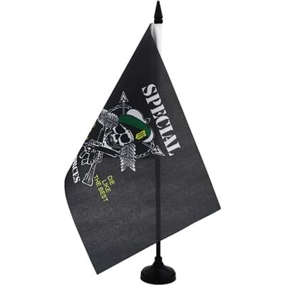 AZ FLAG Tischflagge USA Army Spezialkräfte 21 x 14 cm – kleine Flagge der US-Spezialeinheiten für das Büro, 100% Polyester, mit 25 cm Fahne und Sockel aus schwarzem Kunststoff AZ FLAG Tischflagge USA Army Spezialkräfte 21 x 14 cm – kleine Flagge der US-Spezialeinheiten für das Büro, 100% Polyester, mit 25 cm Fahne und Sockel aus schwarzem Kunststoff
