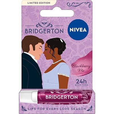 NIVEA Bridgerton Edition Pflegende Lippenstift Blueberry Pie Bridgerton Edition Kate & Anthony 4,8g NIVEA Bridgerton Edition Pflegende Lippenstift Blueberry Pie Bridgerton Edition Kate & Anthony 4,8g
