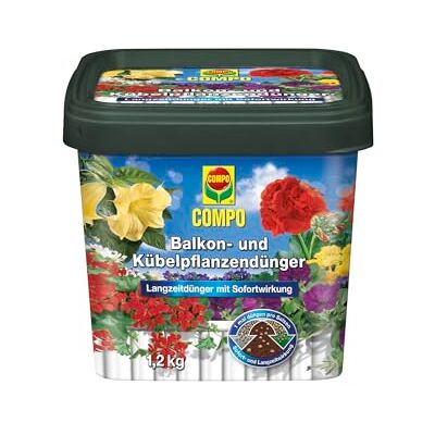 Compo Balkon- und Kübelpflanzendünger, 1,2 kg, Langzeit mit Sofortwirkung Compo Balkon- und Kübelpflanzendünger, 1,2 kg, Langzeit mit Sofortwirkung