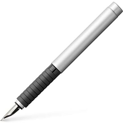 Faber-Castell Füller Essentio Metall Matt, Feder M, Silber Matt verchromter Metallschaft mit ergonomischer Soft-Griffzone Faber-Castell Füller Essentio Metall Matt, Feder M, Silber Matt verchromter Metallschaft mit ergonomischer Soft-Griffzone