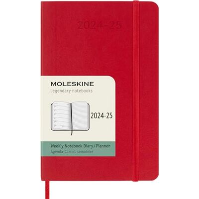 Moleskine Wochenplaner 2024-2025, WochenAgenda 18 Monate 2025 mit Platz für Notizen, mit weicher Abdeckung und elastischem Verschluss, Taschenformat 9 x 14 cm, Farbe Rot Scarlet Moleskine Wochenplaner 2024-2025, WochenAgenda 18 Monate 2025 mit Platz für Notizen, mit weicher Abdeckung und elastischem Verschluss, Taschenformat 9 x 14 cm, Farbe Rot Scarlet